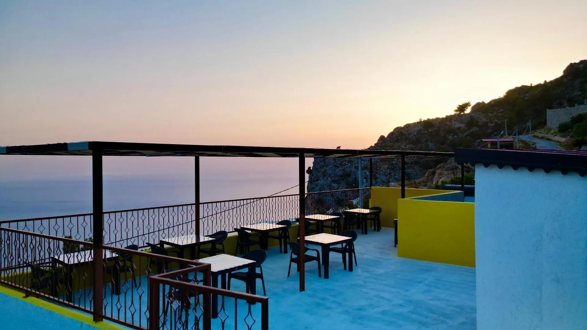 Elm Hotel Fethiye 0*,